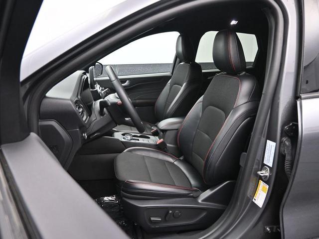 Photo of 2024 Gray Metallic Ford Escape