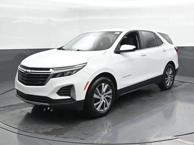 Photo of 2022 Summit White Chevrolet Equinox