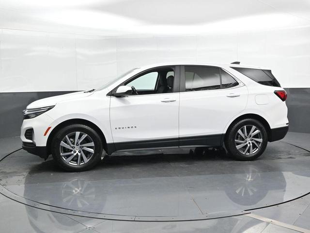 Photo of 2022 Summit White Chevrolet Equinox