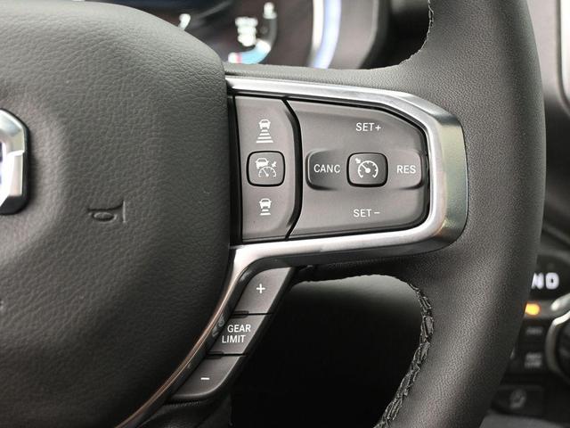Photo of 2025 Bright White Clearcoat RAM 1500