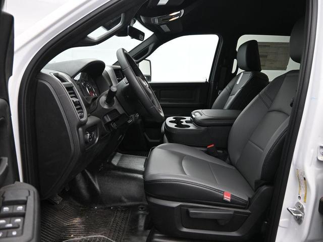 Photo of 2025 Bright White Clearcoat RAM 2500