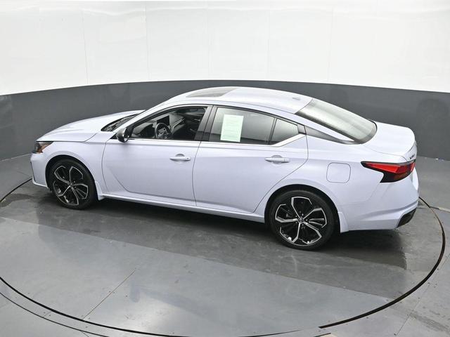 Photo of 2024 Gray Sky Pearl Nissan Altima