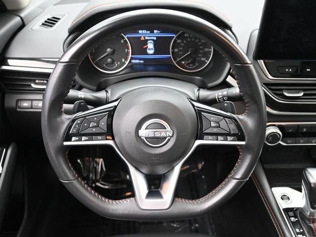 Photo of 2024 Gray Sky Pearl Nissan Altima