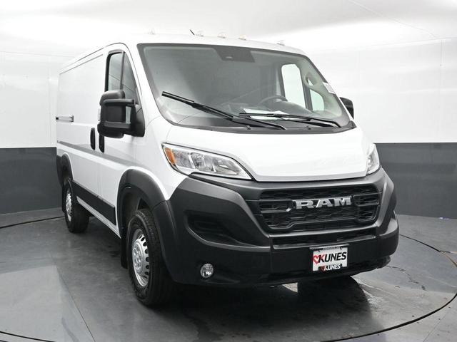 Photo of 2025 Bright White Clearcoat RAM ProMaster 1500