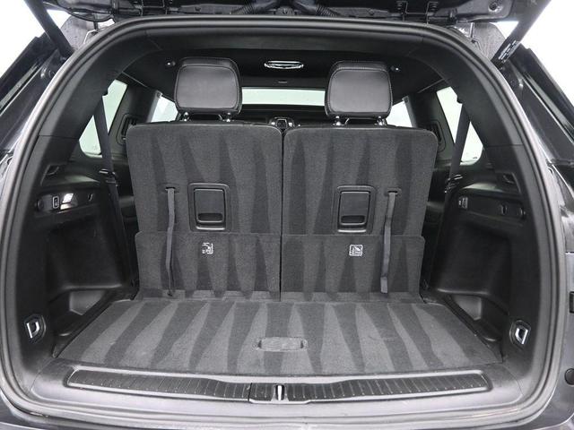 Photo of 2024 Metallic Jeep Grand Cherokee L