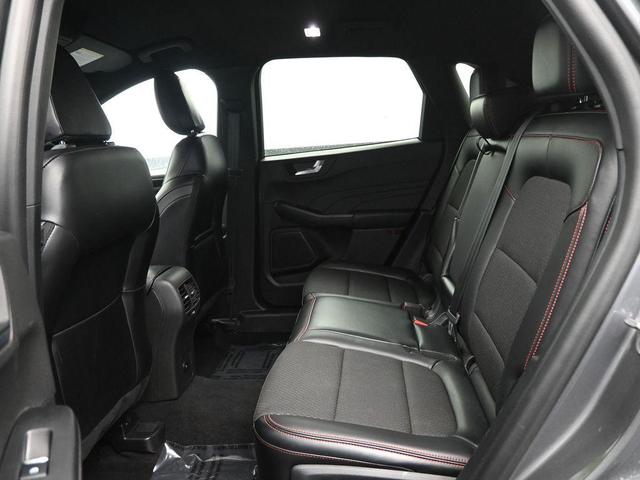 Photo of 2024 Gray Metallic Ford Escape