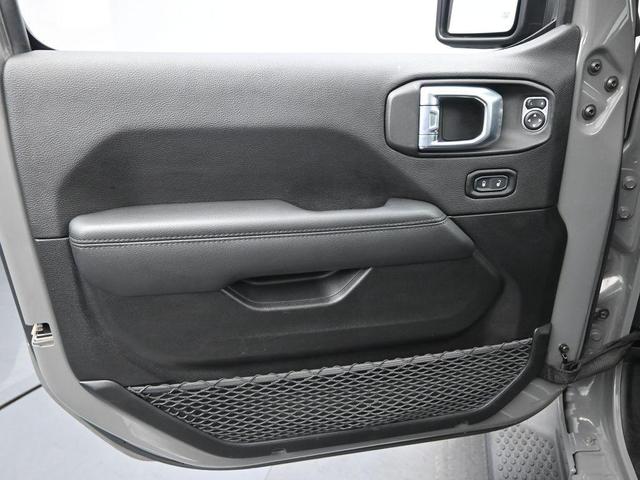 Photo of 2021 Sting Gray Clearcoat Jeep Wrangler Unlimited