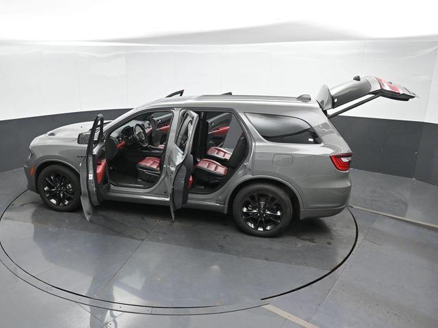 Photo of 2022 Destroyer Gray Clearcoat Dodge Durango