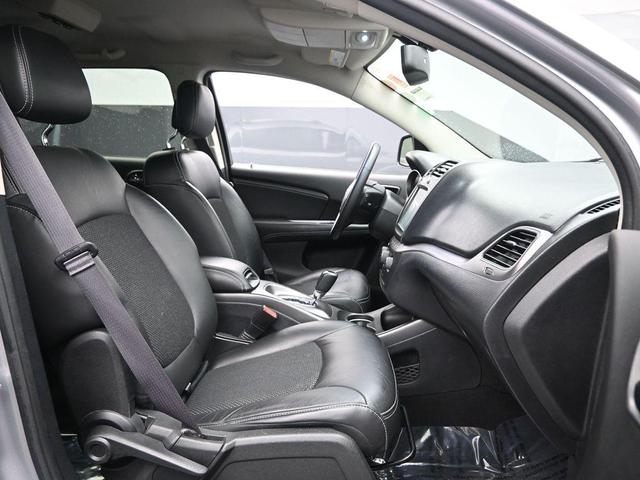Photo of 2017 Billet Clearcoat Dodge Journey