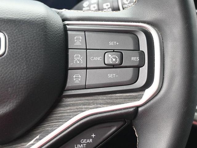 Photo of 2022 Diamond Black Jeep Wagoneer