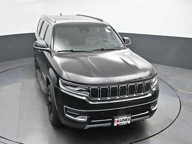Photo of 2022 Diamond Black Jeep Wagoneer