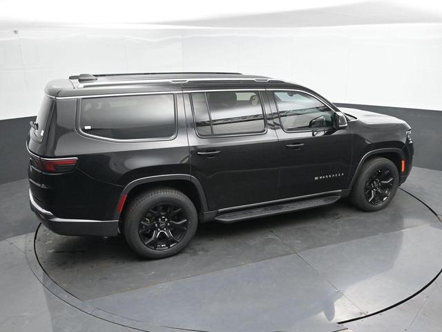 Photo of 2022 Diamond Black Jeep Wagoneer