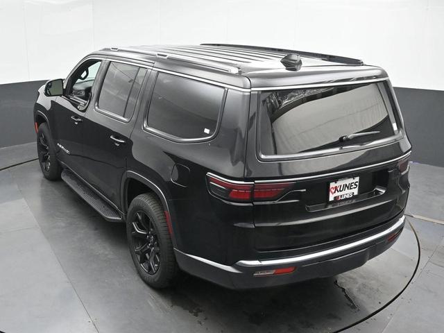 Photo of 2022 Diamond Black Jeep Wagoneer