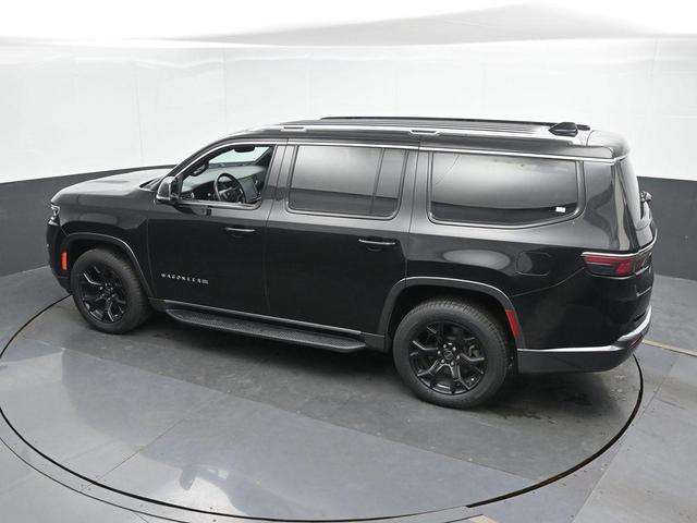 Photo of 2022 Diamond Black Jeep Wagoneer