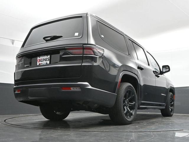 Photo of 2022 Diamond Black Jeep Wagoneer