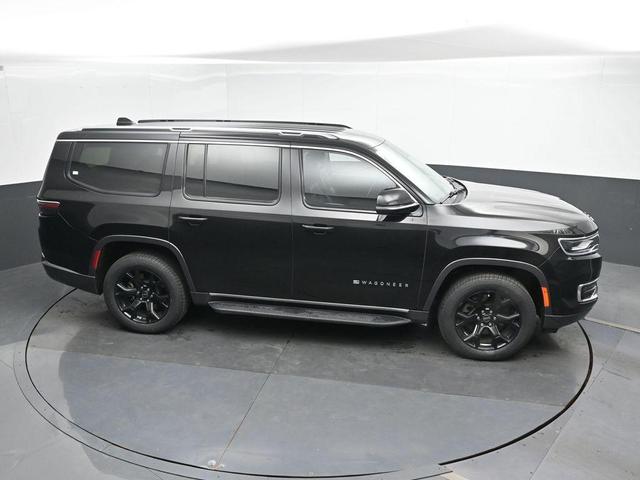 Photo of 2022 Diamond Black Jeep Wagoneer