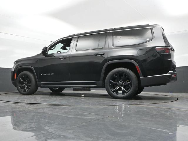 Photo of 2022 Diamond Black Jeep Wagoneer