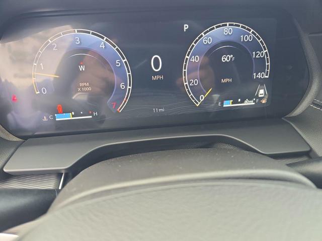 Photo of 2025 Silver Zynith Jeep Grand Cherokee