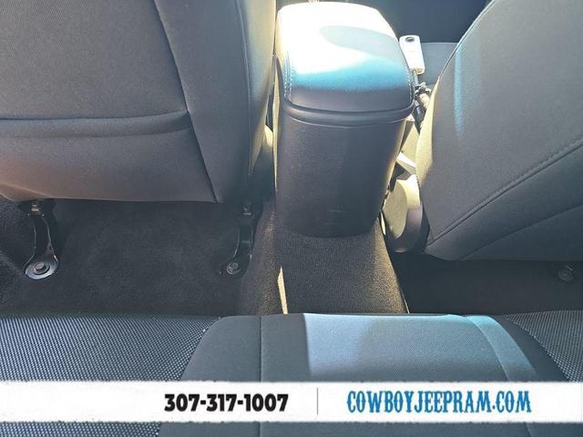 Photo of 2013 Crystal Blue Pearlcoat Dodge Avenger