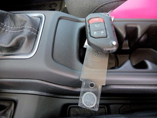 Photo of 2025 Anvil Clear Coat Jeep Wrangler 4xe
