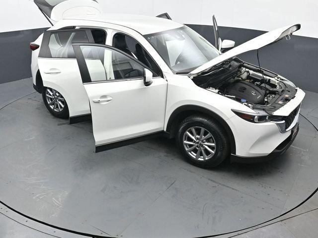 Photo of 2023 Rhodium White Metallic Mazda CX-5