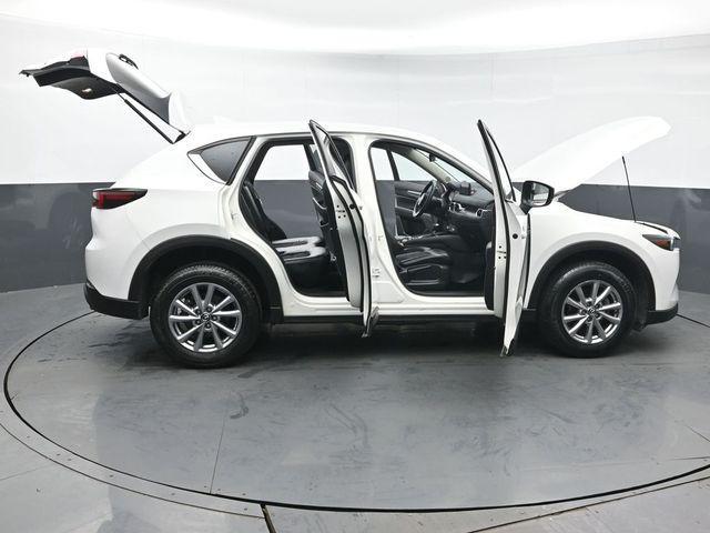 Photo of 2023 Rhodium White Metallic Mazda CX-5