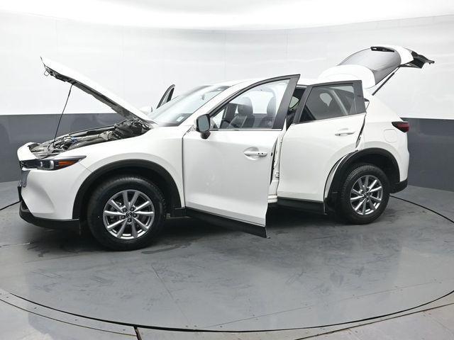 Photo of 2023 Rhodium White Metallic Mazda CX-5