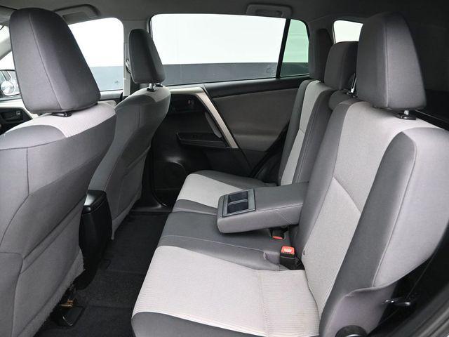 Photo of 2015 Classic Silver Metallic Toyota RAV4