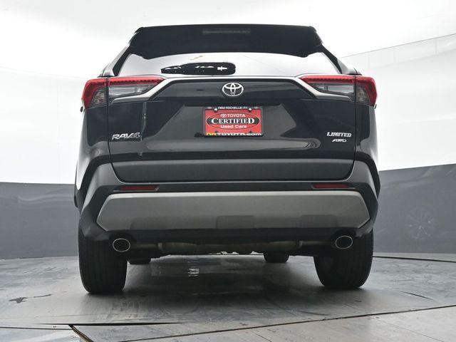 Photo of 2022 Midnight Black Metallic Toyota RAV4