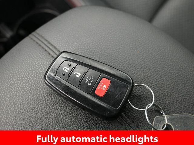 Photo of 2022 Midnight Black Metallic Toyota RAV4