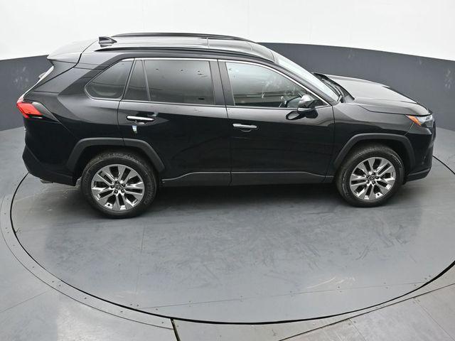 Photo of 2022 Midnight Black Metallic Toyota RAV4