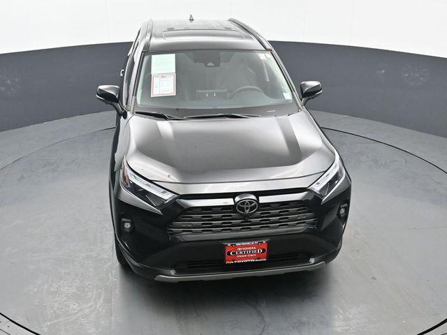 Photo of 2022 Midnight Black Metallic Toyota RAV4