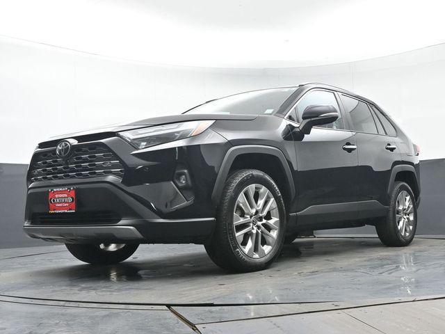 Photo of 2022 Midnight Black Metallic Toyota RAV4