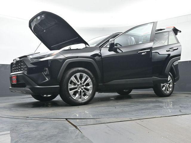Photo of 2022 Midnight Black Metallic Toyota RAV4