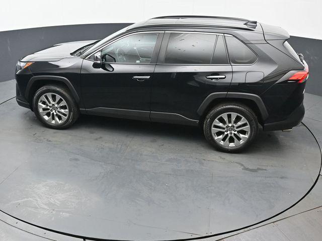 Photo of 2022 Midnight Black Metallic Toyota RAV4