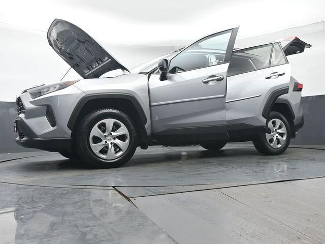 Photo of 2019 Silver Sky Metallic Toyota RAV4