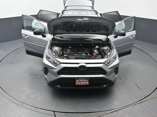 Photo of 2019 Silver Sky Metallic Toyota RAV4