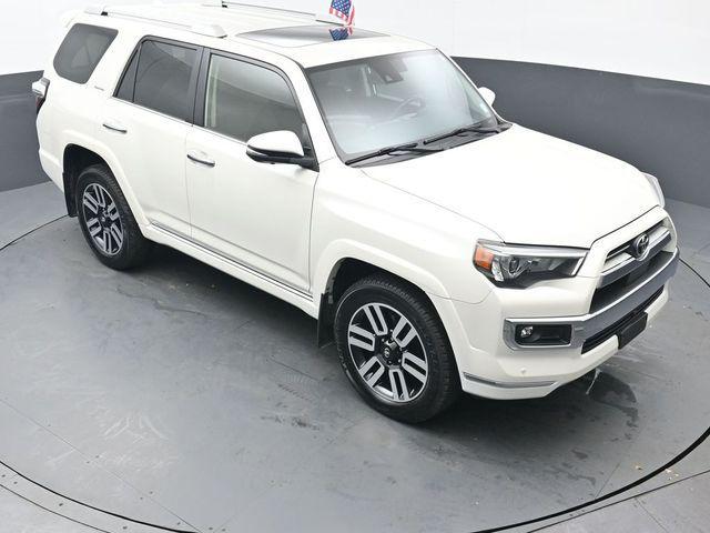 Photo of 2022 Blizzard Pearl Toyota 4Runner