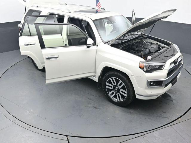 Photo of 2022 Blizzard Pearl Toyota 4Runner