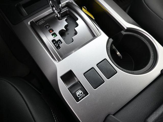 Photo of 2022 Blizzard Pearl Toyota 4Runner