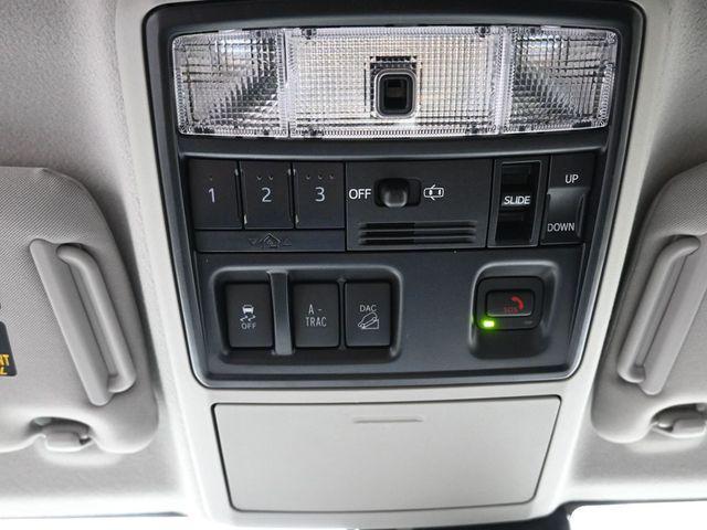 Photo of 2022 Blizzard Pearl Toyota 4Runner