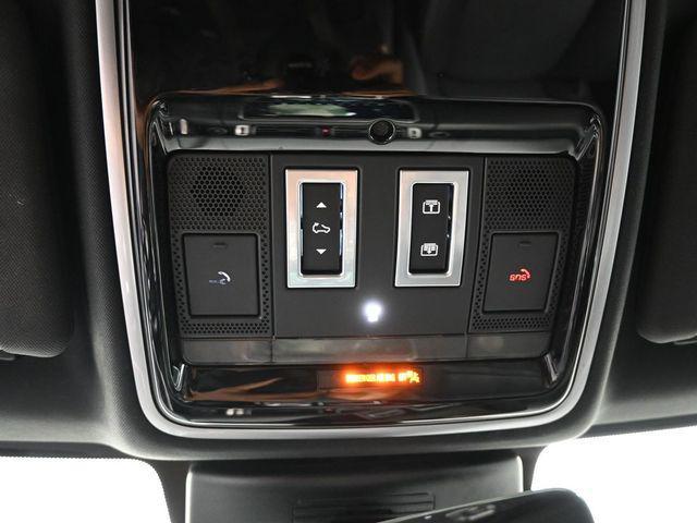 Photo of 2021 Borealis Black Land Rover Range Rover