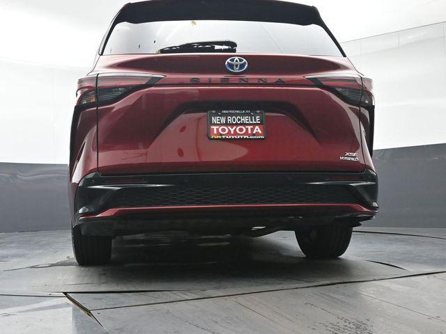 Photo of 2021 Ruby Flare Pearl Toyota Sienna