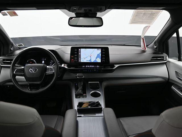 Photo of 2021 Ruby Flare Pearl Toyota Sienna