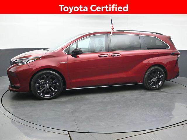 Photo of 2021 Ruby Flare Pearl Toyota Sienna