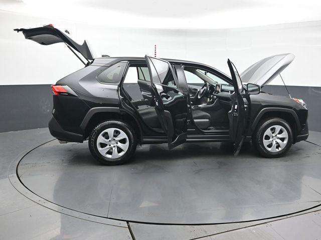 Photo of 2024 Midnight Black Metallic Toyota RAV4