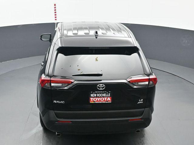 Photo of 2024 Midnight Black Metallic Toyota RAV4