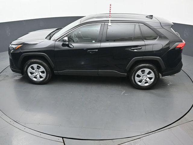 Photo of 2024 Midnight Black Metallic Toyota RAV4
