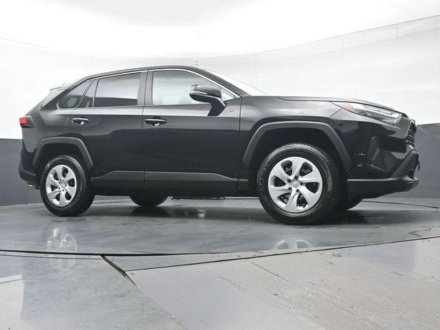 Photo of 2024 Midnight Black Metallic Toyota RAV4