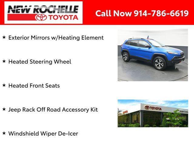 Photo of 2017 Hydro Blue Pearlcoat Jeep Cherokee